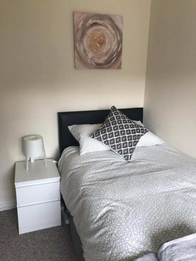 8 Pickering Road Villa Telford Buitenkant foto